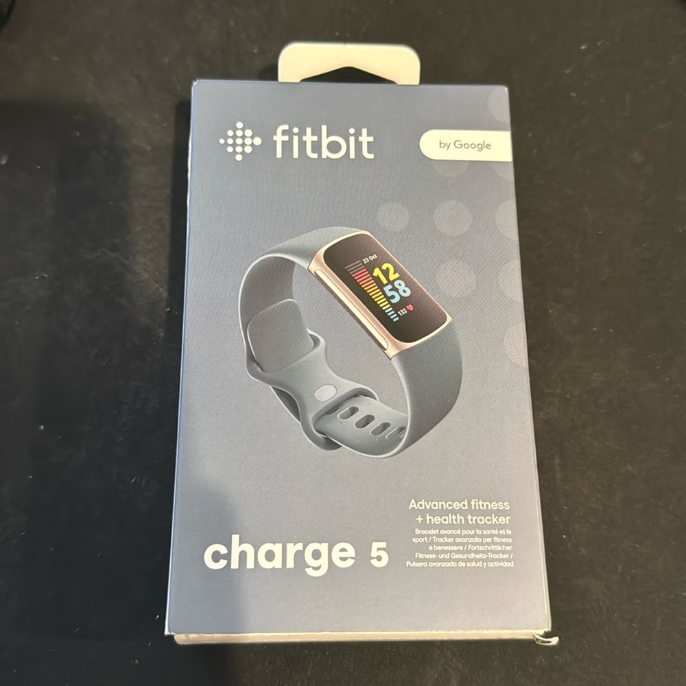 Fitbit Charge 5 SEALED